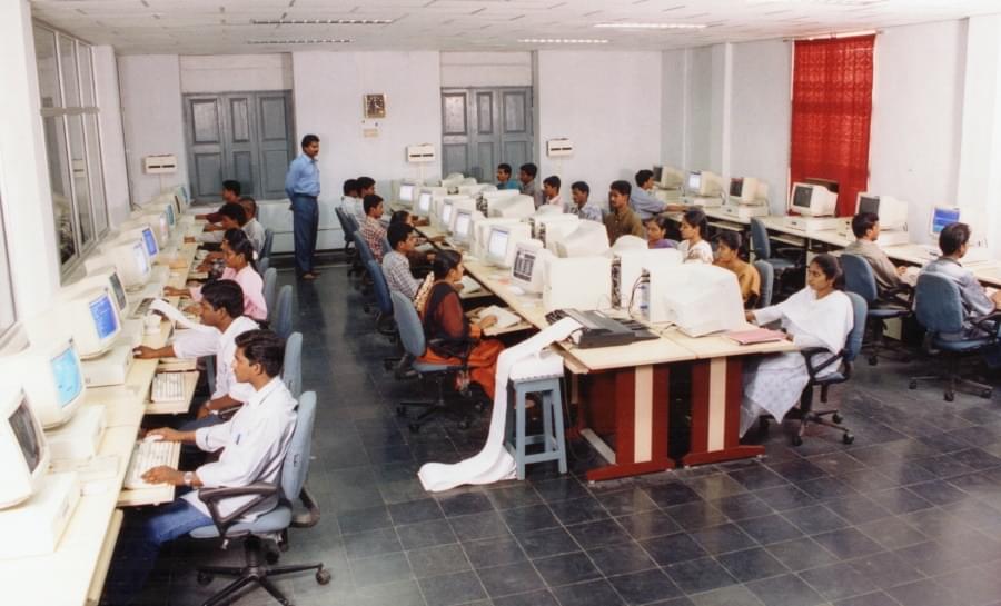 Bapatla College of Arts & Science Guntur Infrastructure photo 4